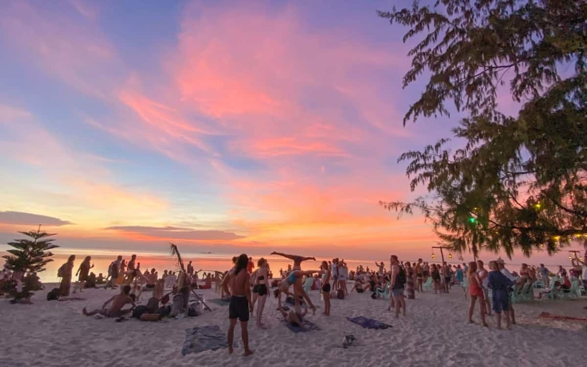 Zen Beach, Koh Phangan - Thai Holidays